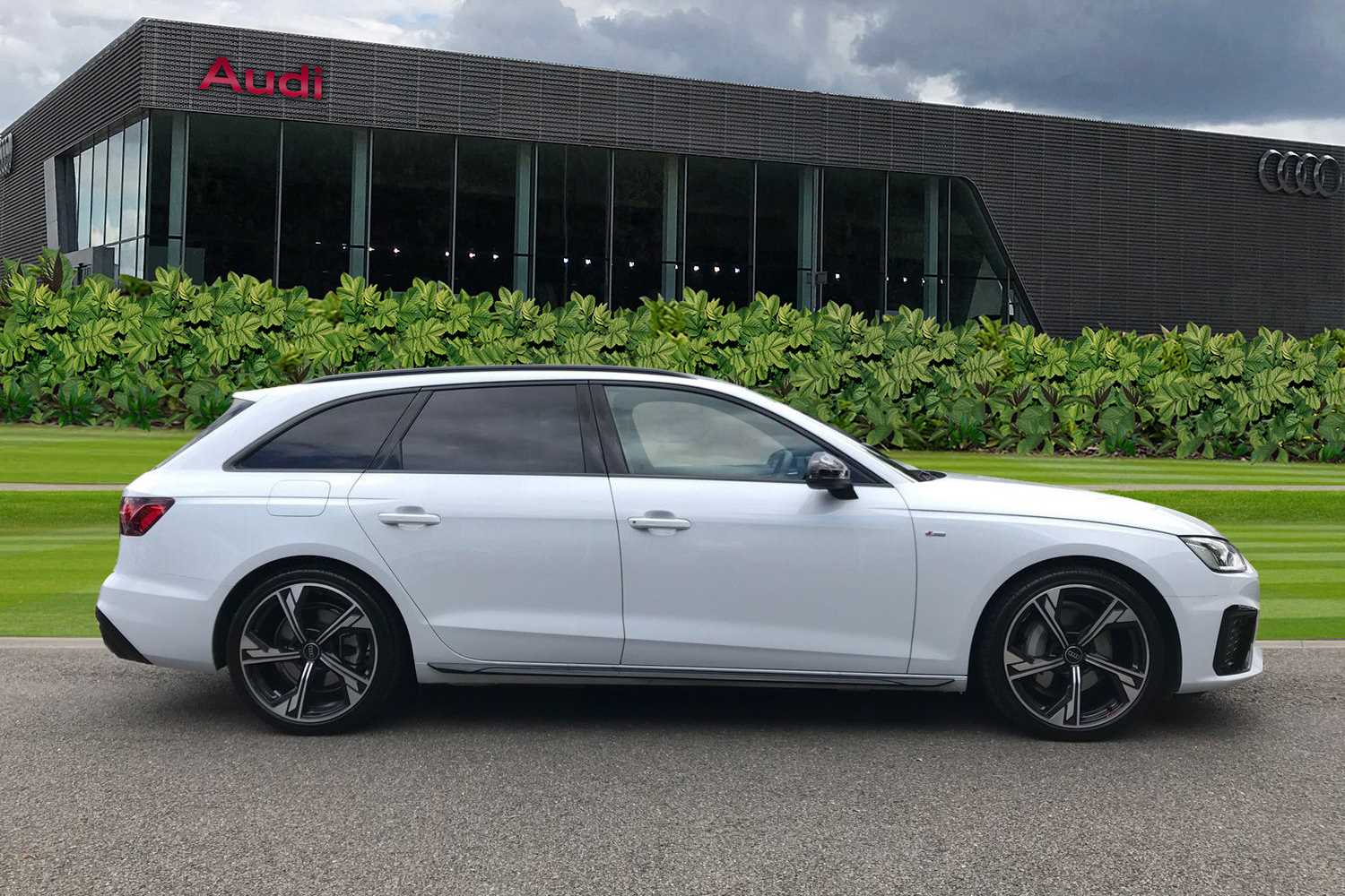 Used Audi A4 2023 for sale - 76435624: Photo 4