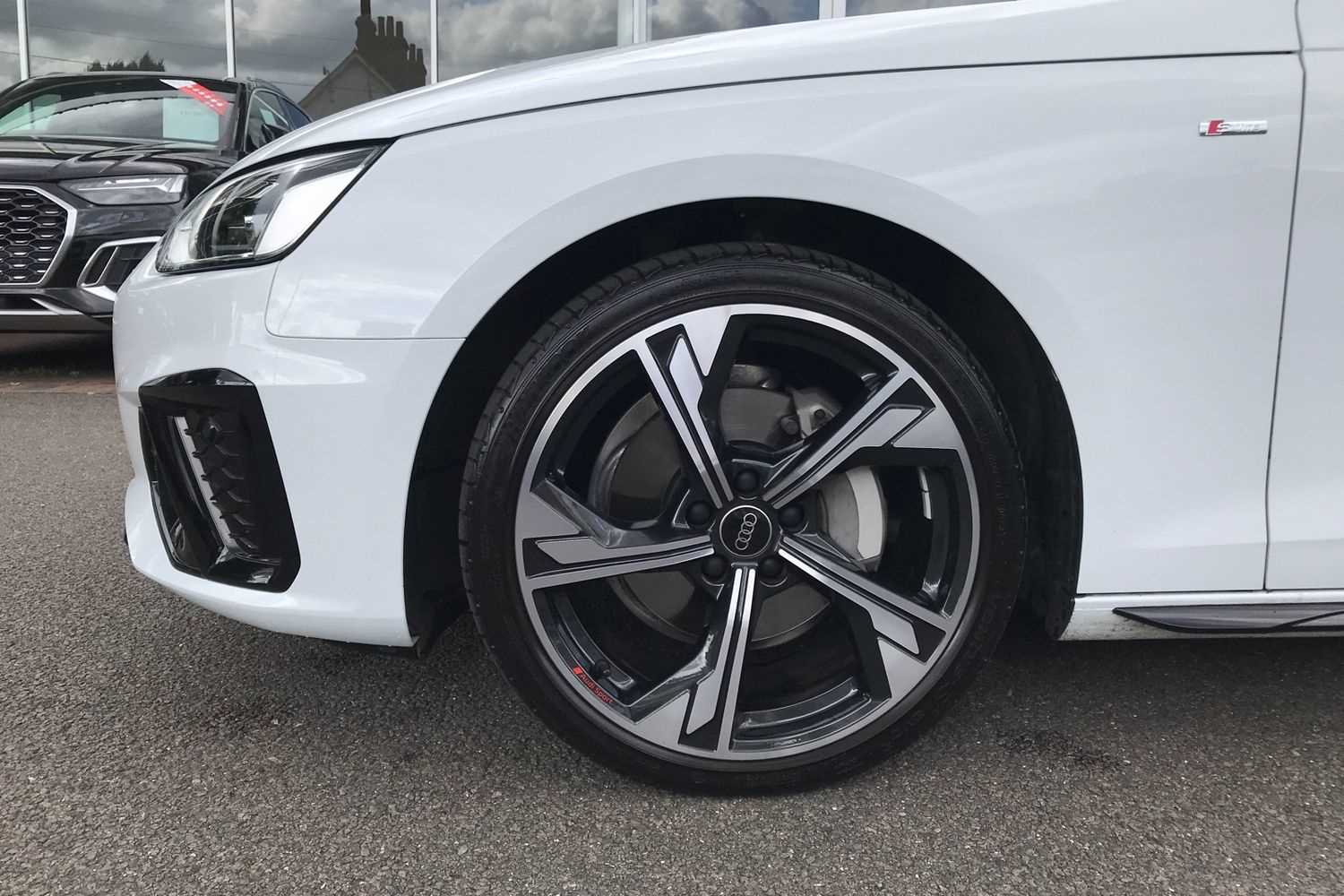 Used Audi A4 2023 for sale - 76435624: Photo 5