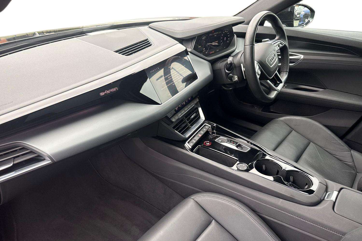 Used Audi e-tron GT 2022 for sale - 76205203: Photo 2