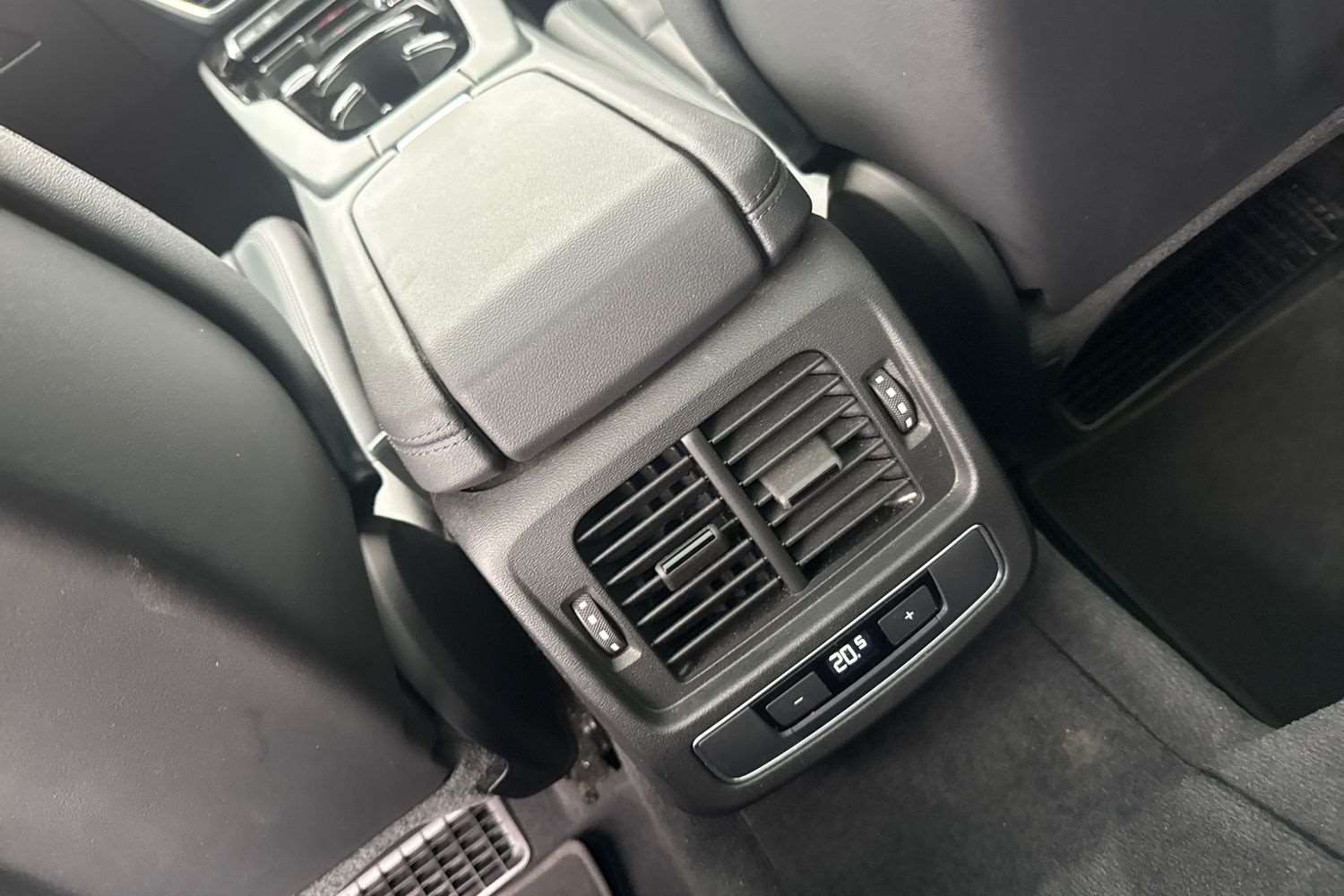 Used Audi e-tron GT 2022 for sale - 76205203: Photo 23