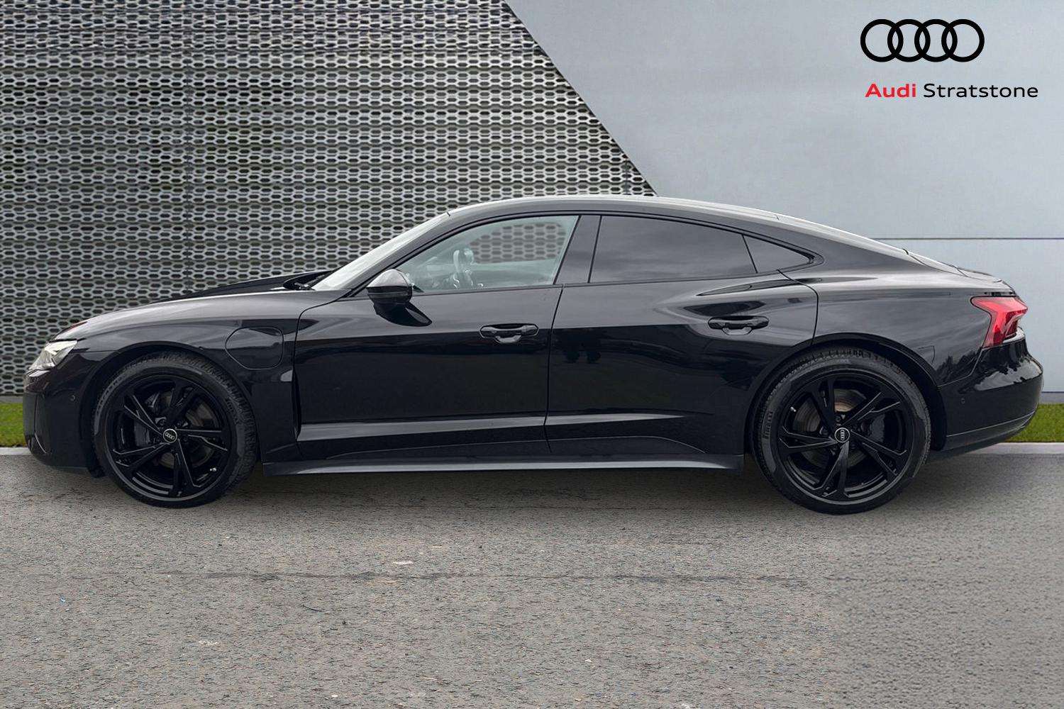 Used Audi e-tron GT 2022 for sale - 76205203: Photo 8