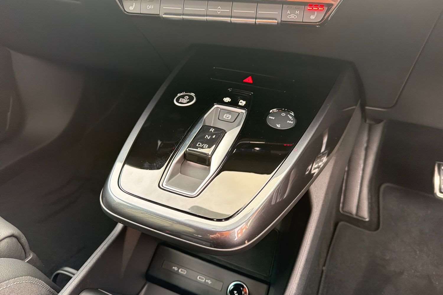 Used Audi Q4 e-tron 2025 for sale - 77500424: Photo 15