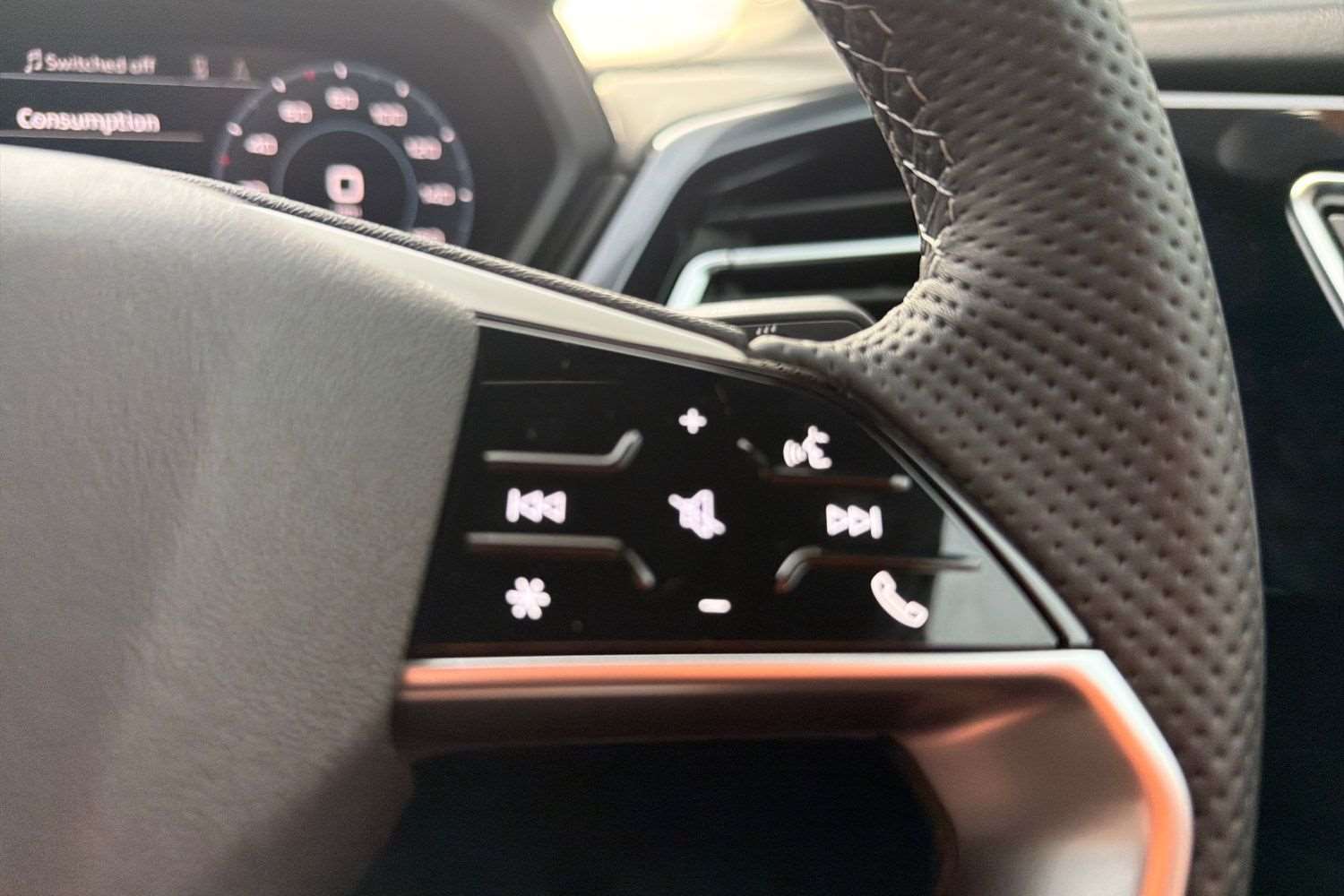 Used Audi Q4 e-tron 2025 for sale - 77500424: Photo 17