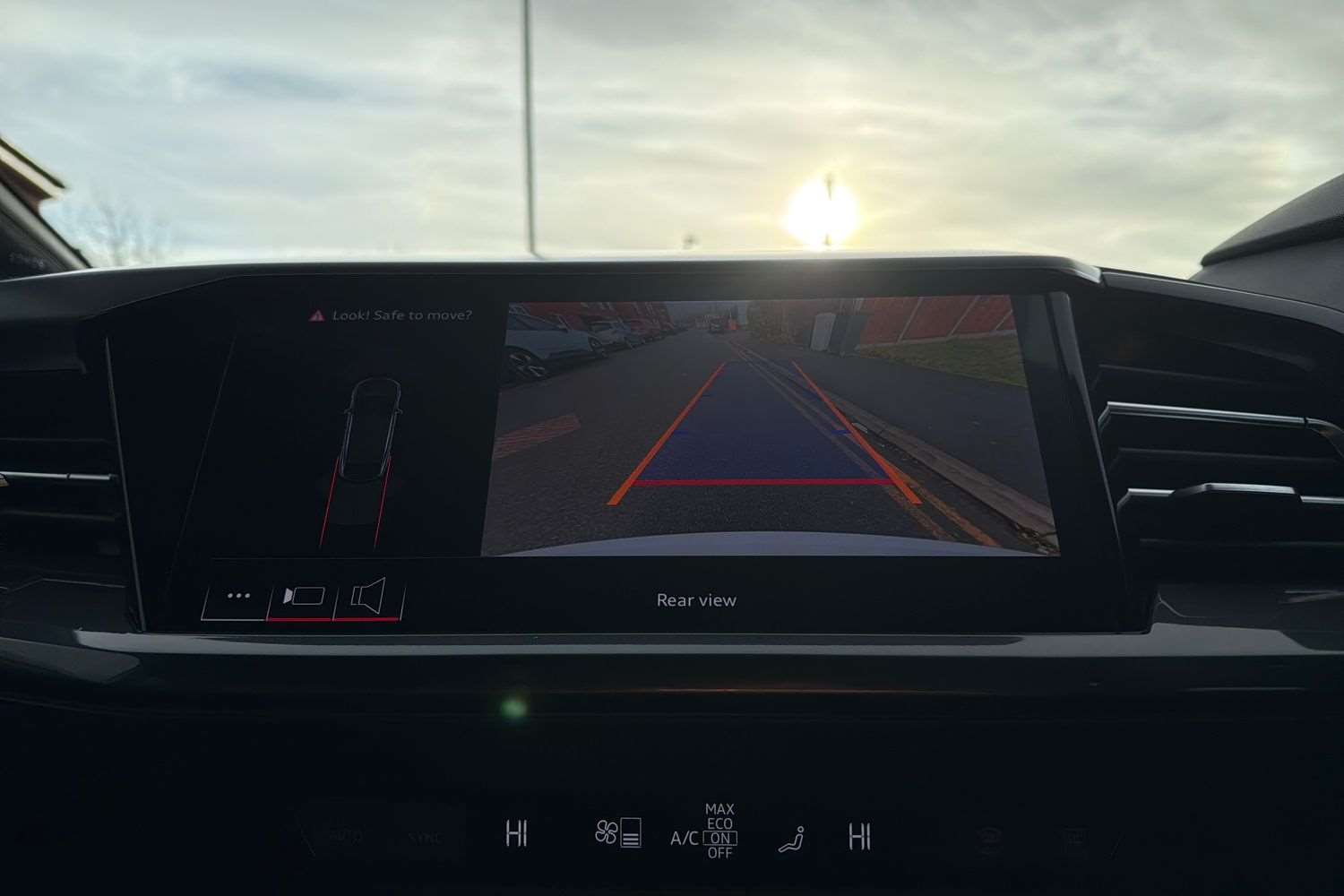 Used Audi Q4 e-tron 2025 for sale - 77500424: Photo 26