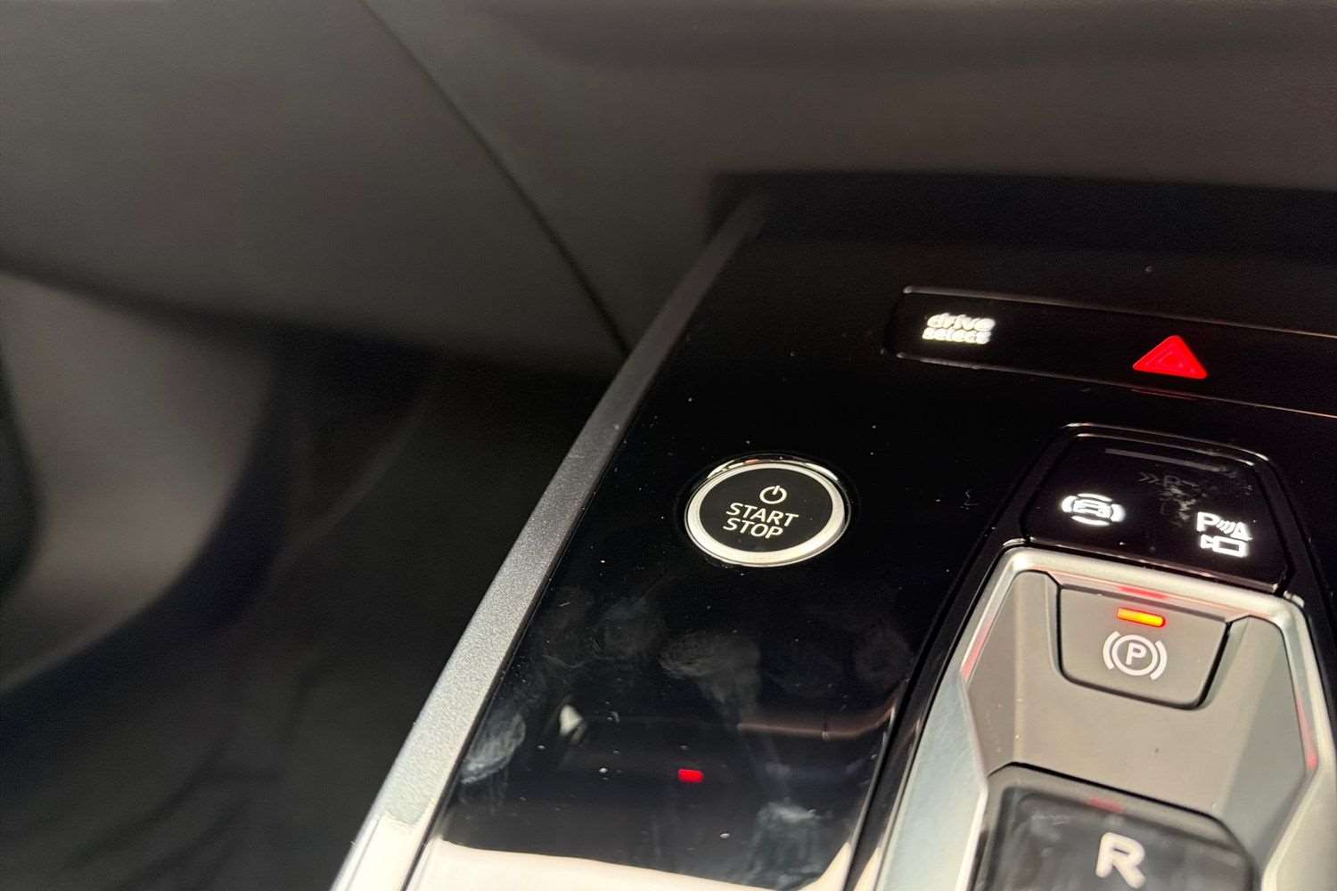 Used Audi Q4 e-tron 2025 for sale - 77500424: Photo 29