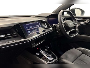 Used Audi Q4 e-tron 2021 for sale - 78321662: Photo