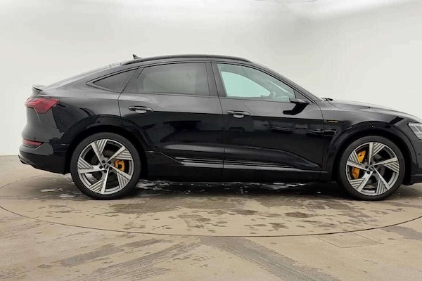 Used Audi e-tron 2022 for sale - 76205100: Photo 4