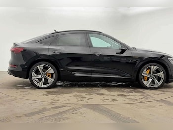 Used Audi e-tron 2022 for sale - 76205100: Photo 4