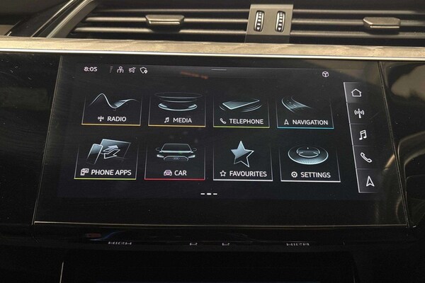 Used Audi e-tron 2022 for sale - 76205100: Photo 8