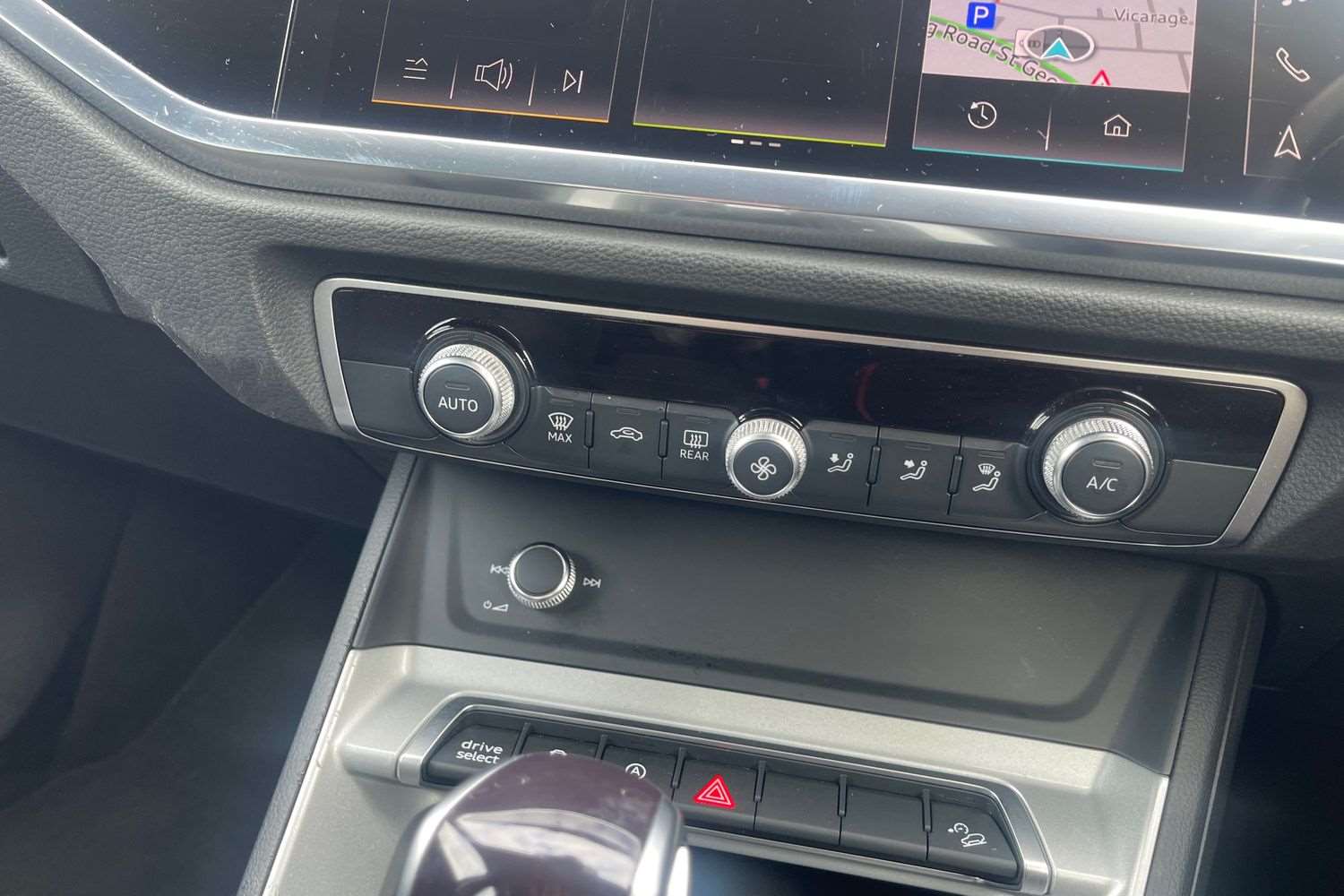 Used Audi Q3 for sale - 76732401: Photo 28