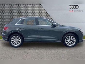 Used Audi Q3 2023 for sale - 76732401: Photo