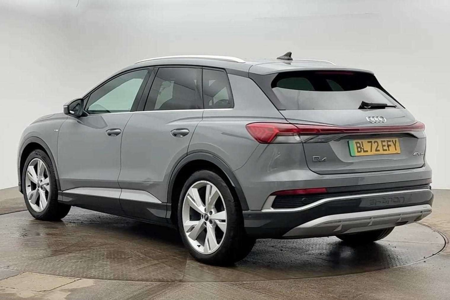 Used Audi Q4 e-tron 2023 for sale - 77842499: Photo 3