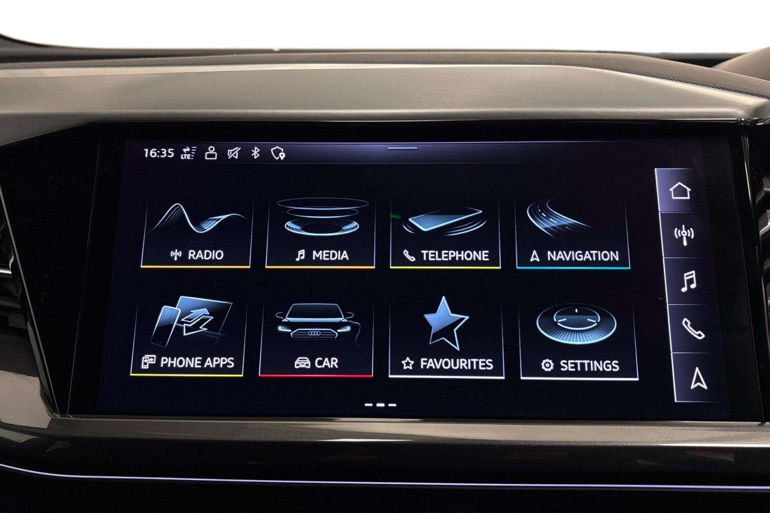 Used Audi Q4 e-tron 2023 for sale - 77842499: Photo 8