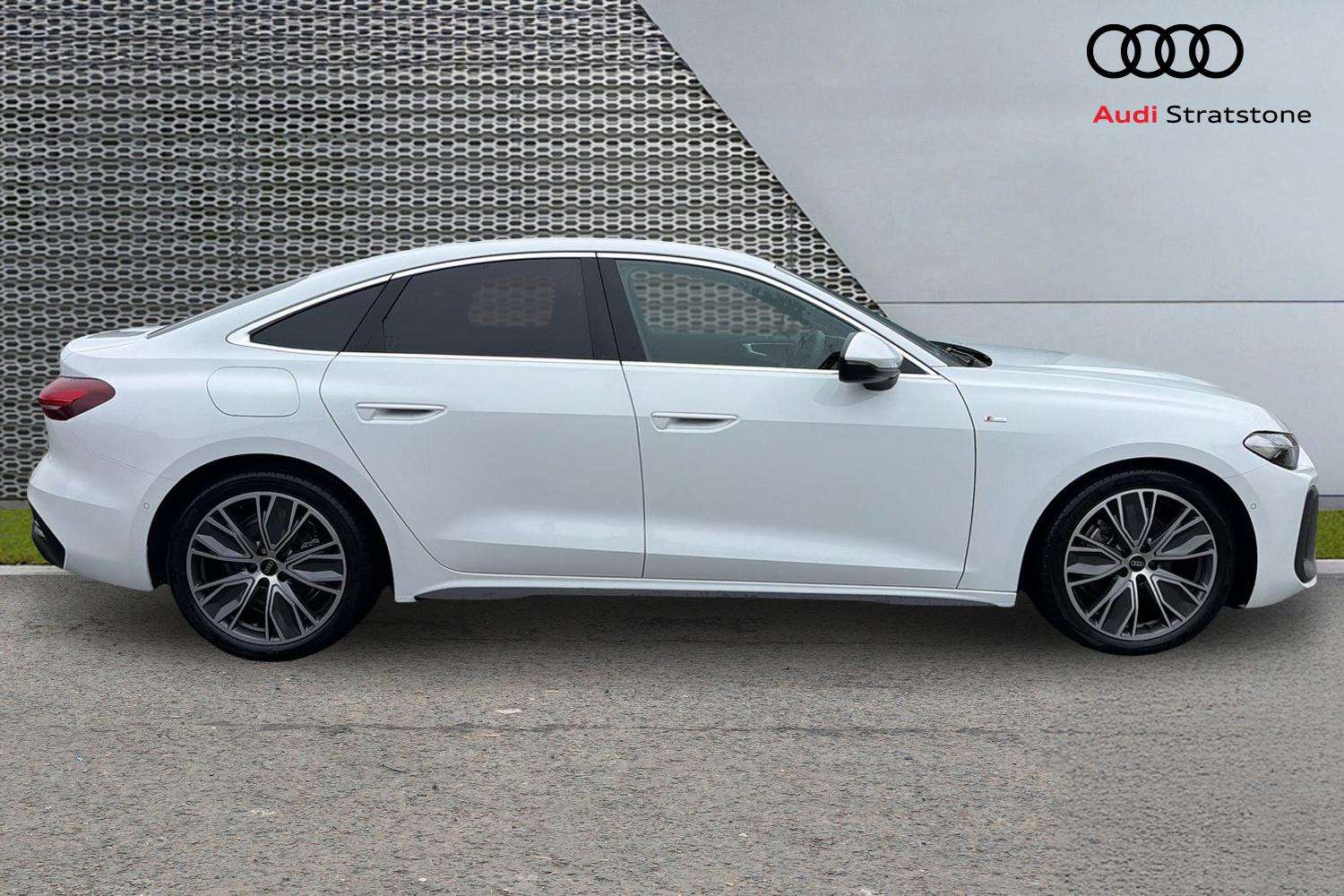 Used Audi A5 2025 for sale - 77615551: Photo 4