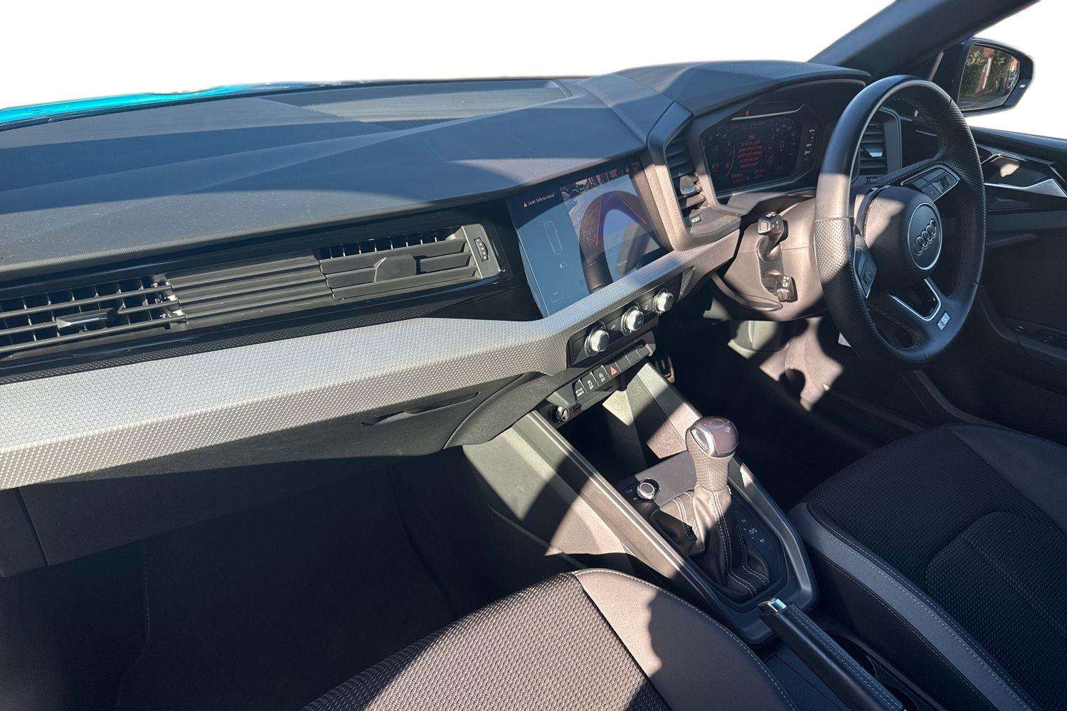 Used Audi A1 2023 for sale - 76978706: Photo 2