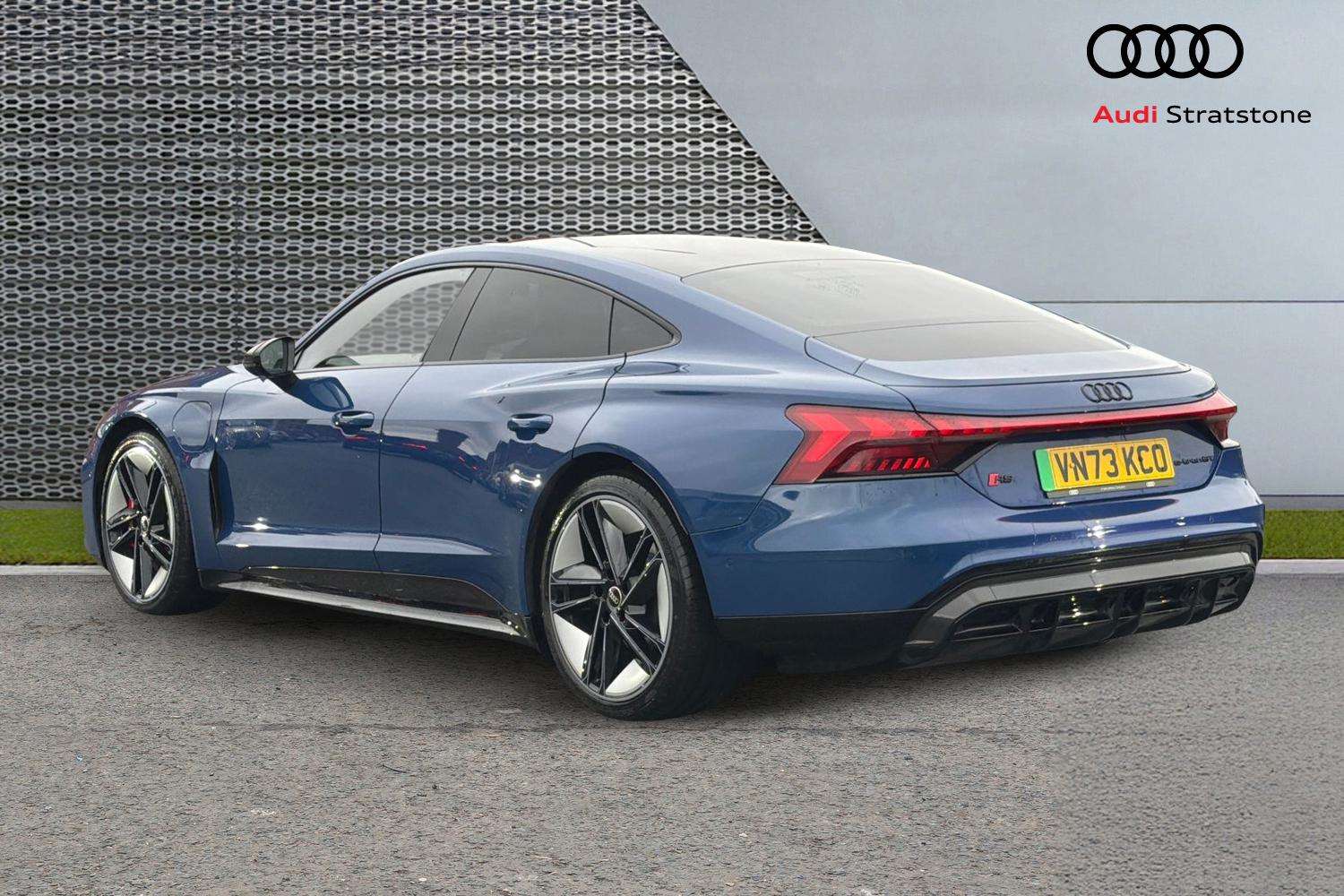 Used Audi RS e-tron GT 2023 for sale - 77308424: Photo 3