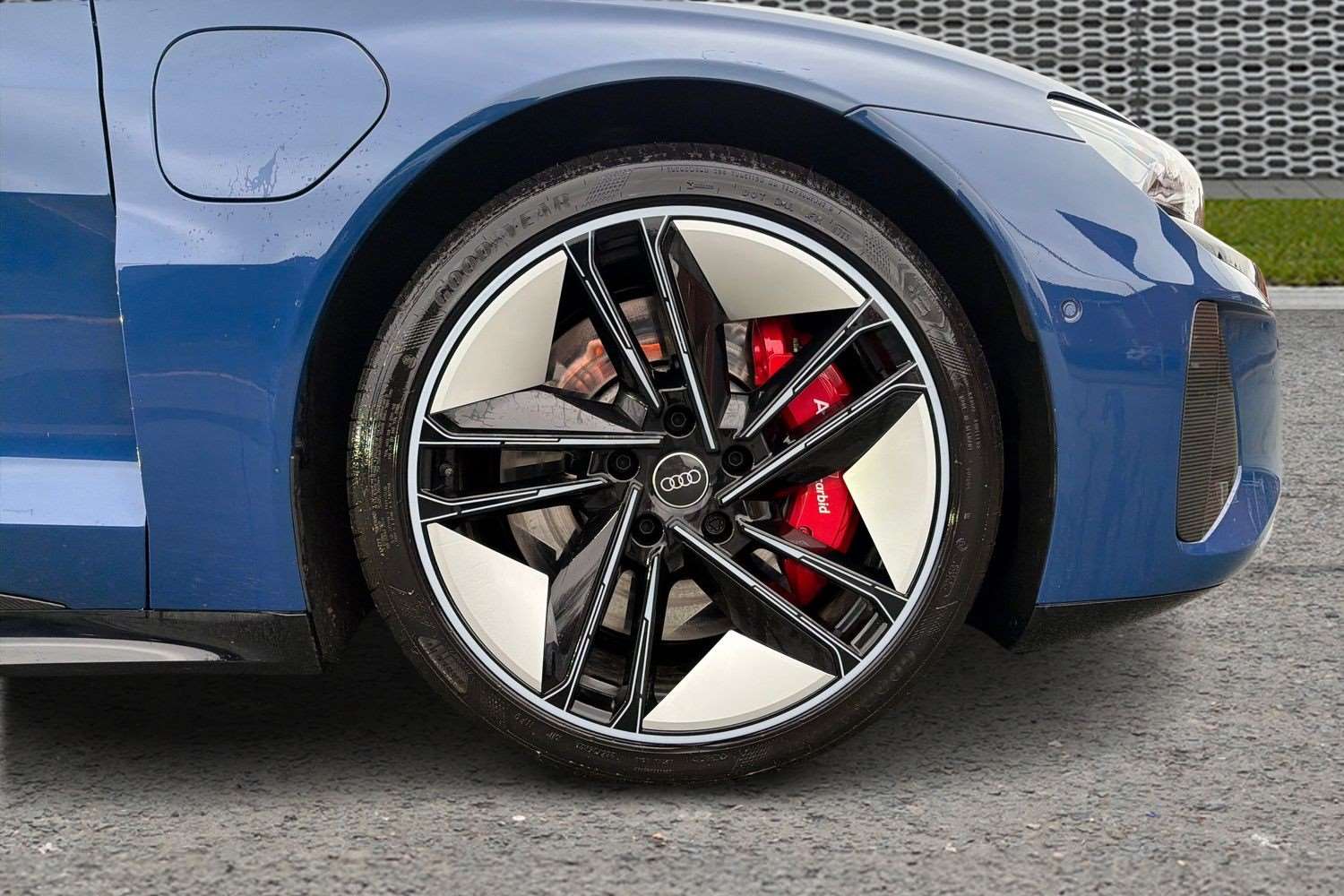 Used Audi RS e-tron GT 2023 for sale - 77308424: Photo 5