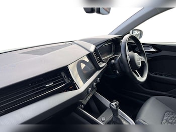 Used Audi A1 2023 for sale - 76249043: Photo 2
