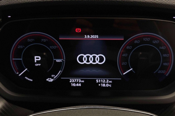 Used Audi e-tron GT 2021 for sale - 76205209: Photo 9