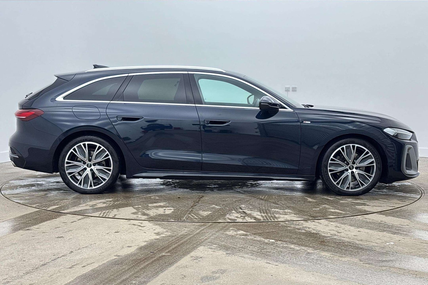 Used Audi A5 2025 for sale - 77960718: Photo 4