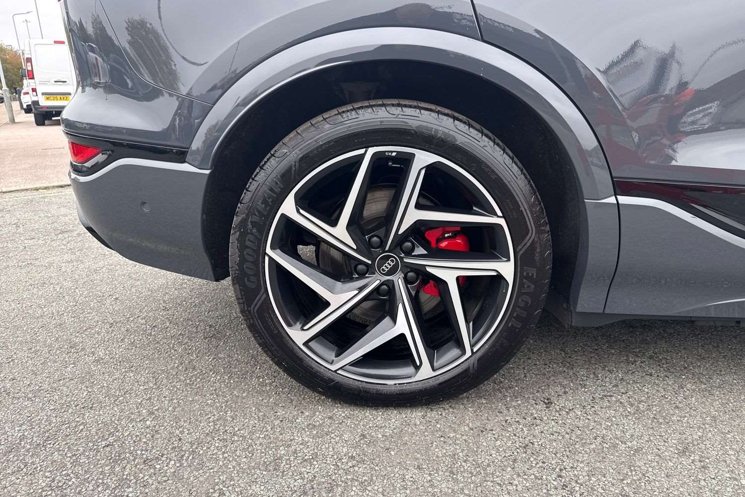 Used Audi Q6 e-tron 2024 for sale - 76411290: Photo 11