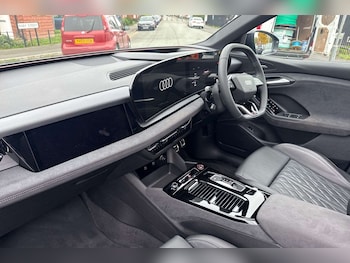 Used Audi Q6 e-tron 2024 for sale - 76411290: Photo