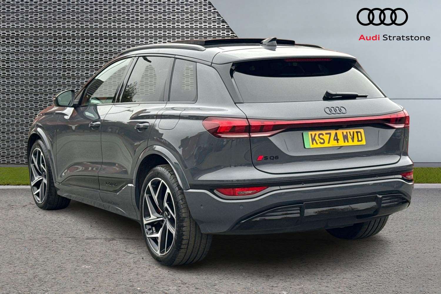 Used Audi Q6 e-tron 2024 for sale - 76411290: Photo 3