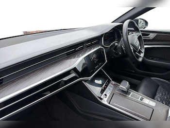 Used Audi RS6 2021 for sale - 77648982: Photo