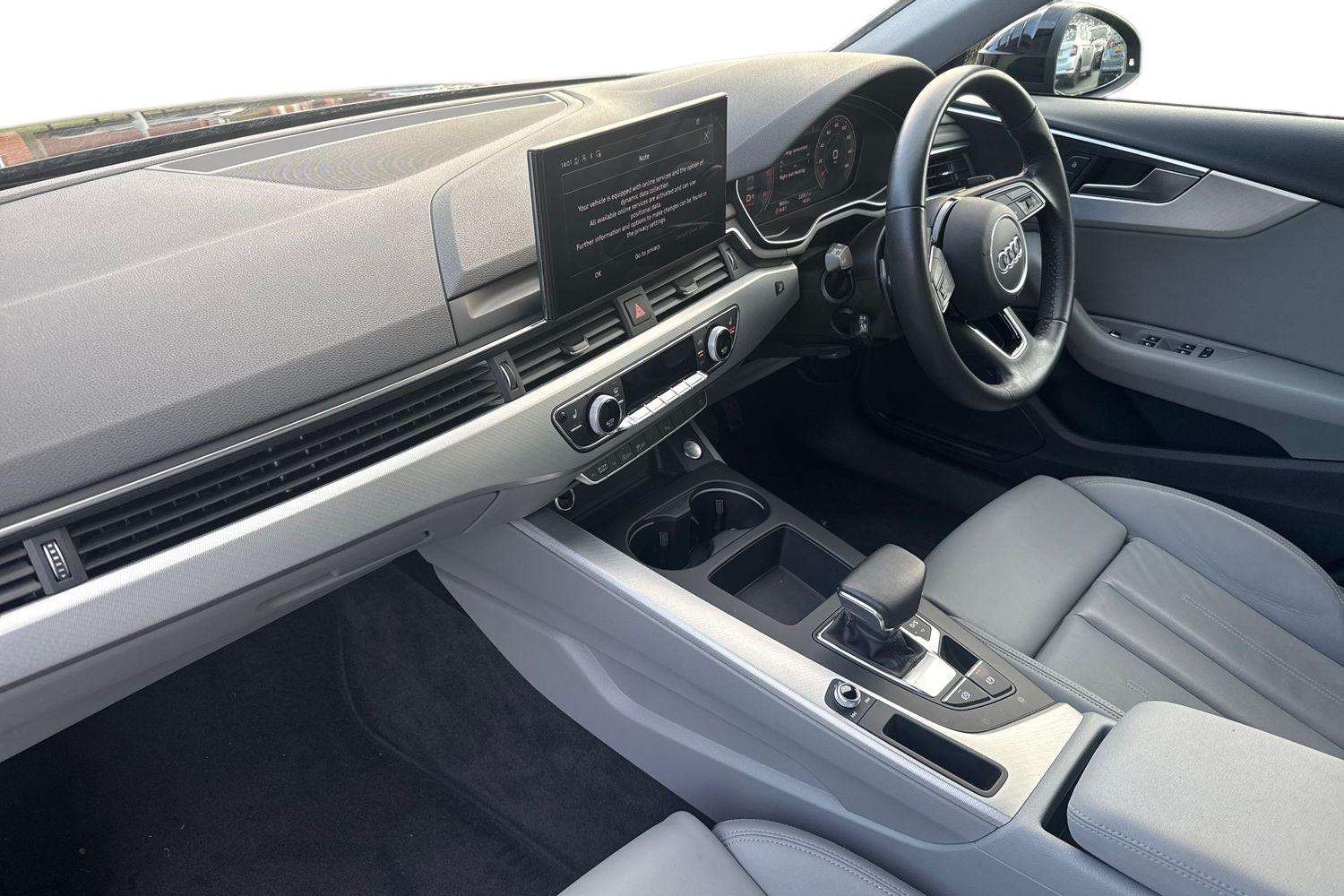 Used Audi A4 2022 for sale - 77233101: Photo 2