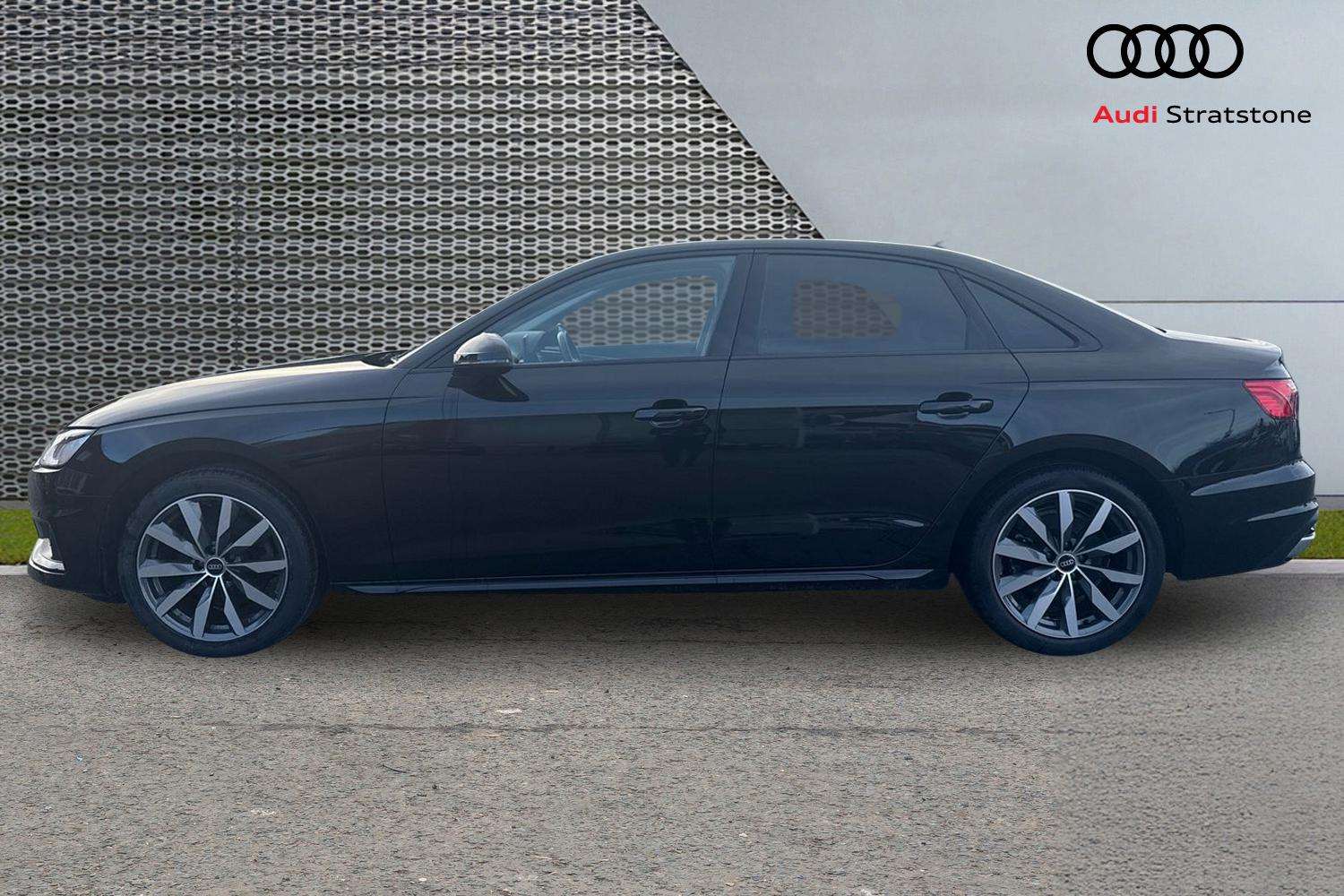 Used Audi A4 2022 for sale - 77233101: Photo 8