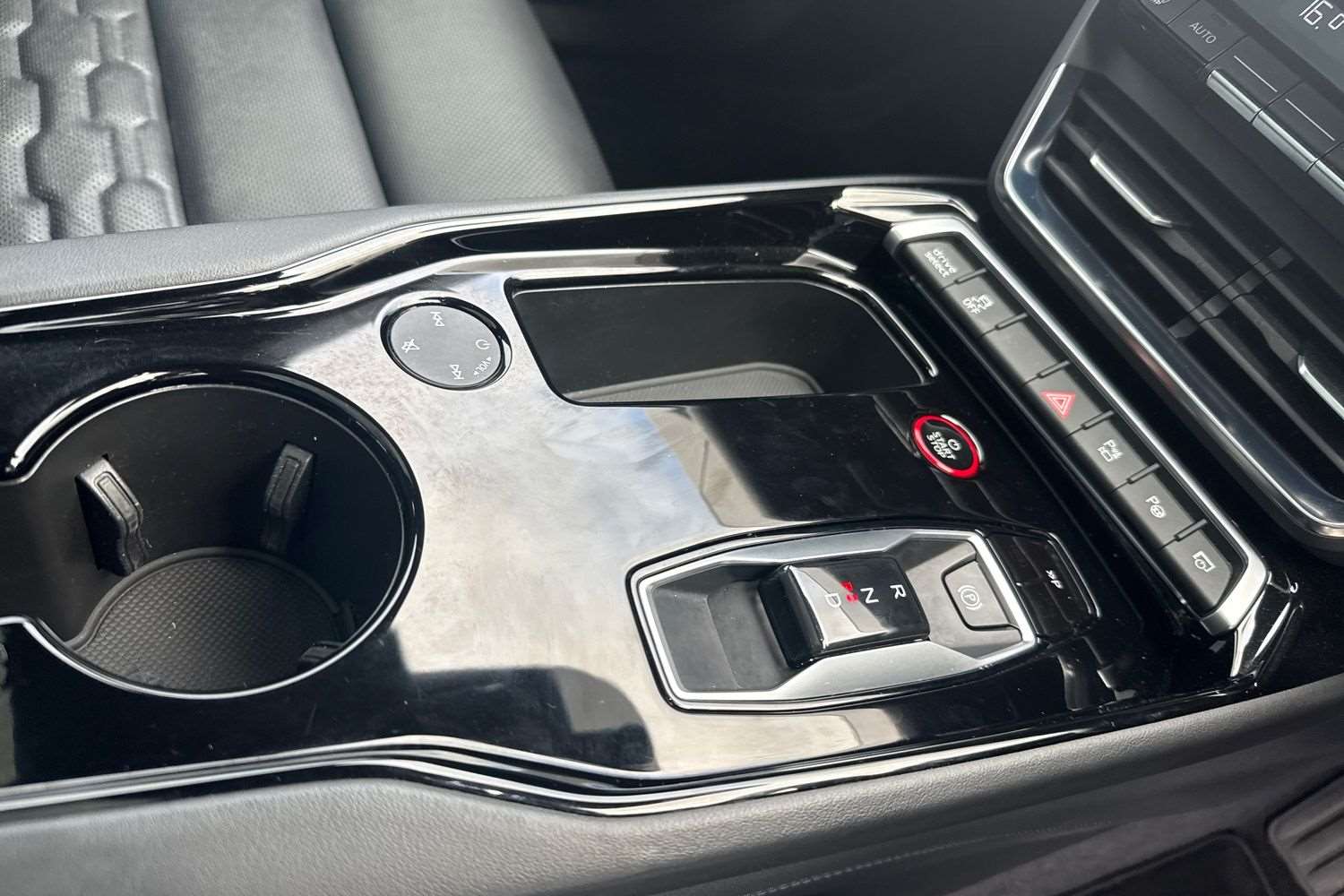 Used Audi e-tron GT 2022 for sale - 76205196: Photo 15