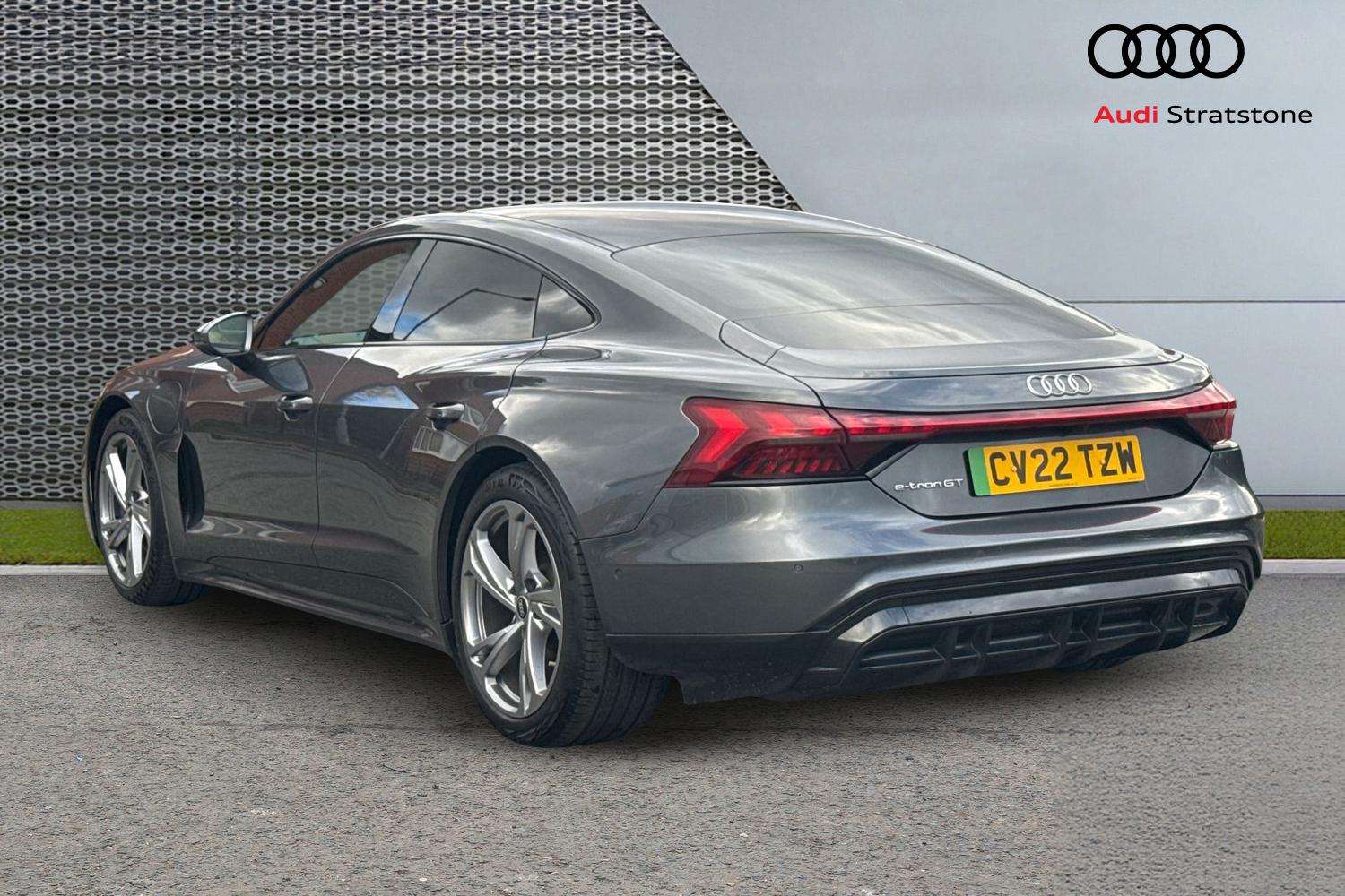 Used Audi e-tron GT 2022 for sale - 76205196: Photo 3