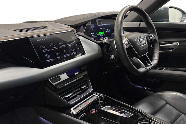 Used Audi e-tron GT 2022 for sale - 76205196: Photo 6
