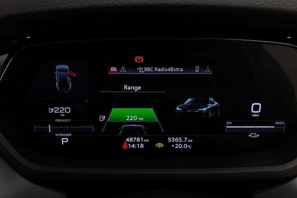 Used Audi e-tron GT 2022 for sale - 76205196: Photo 9