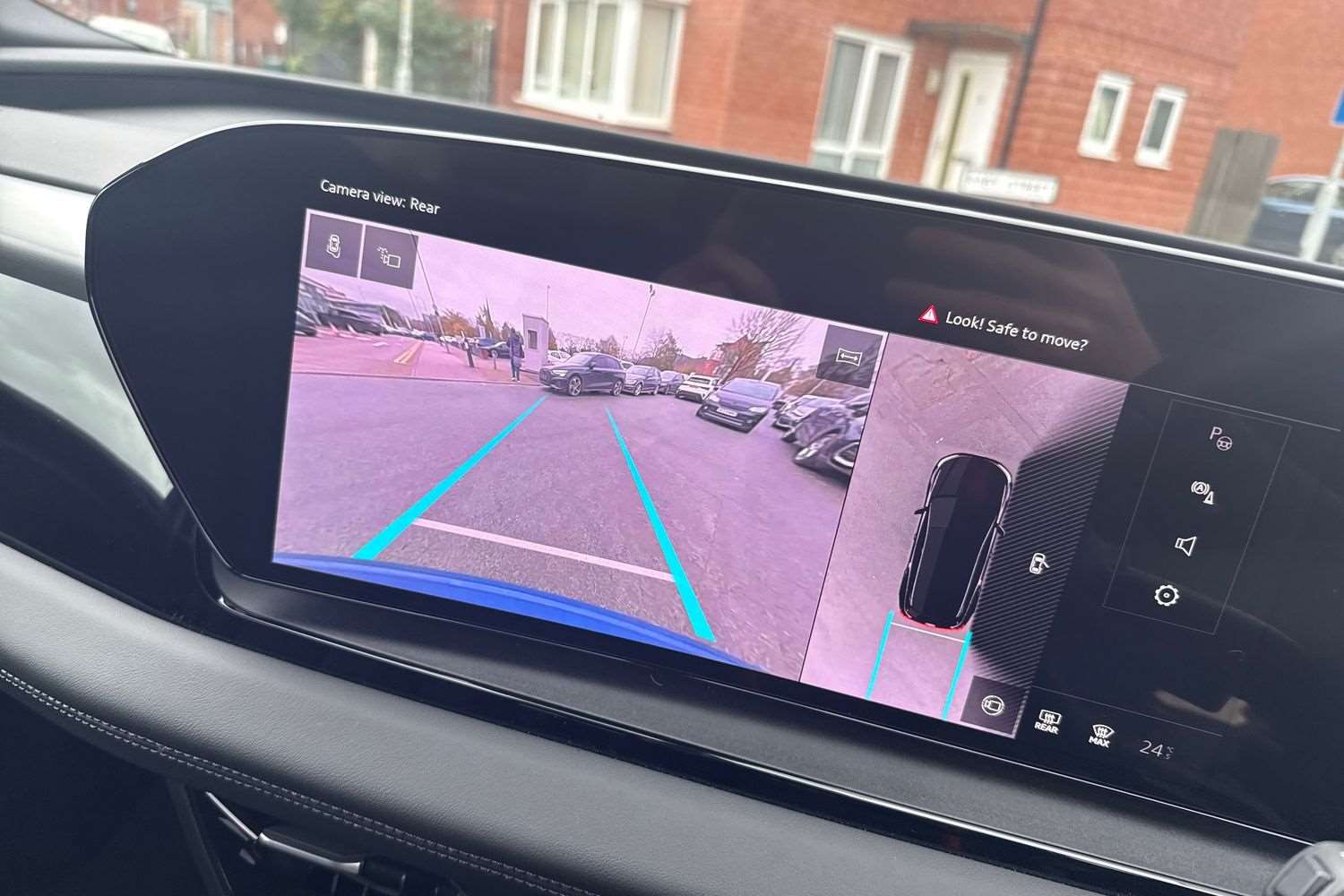 Used Audi Q6 e-tron 2025 for sale - 76515498: Photo 35