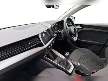 Used Audi A1 2024 for sale - 77361500: Photo