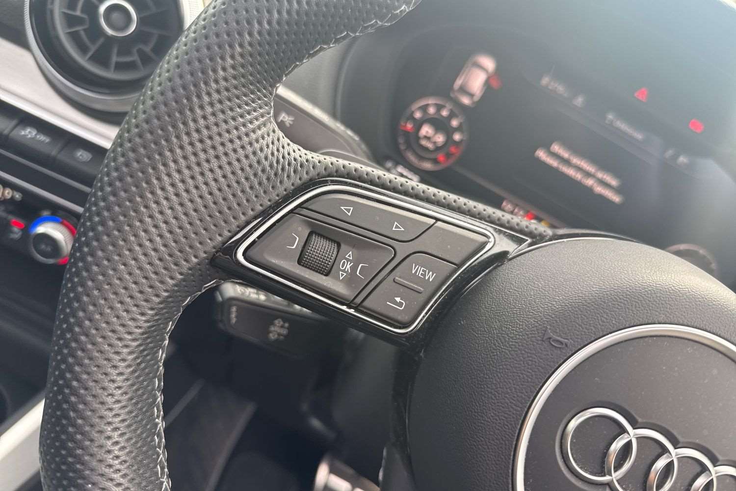 Used Audi Q2 2023 for sale - 76156088: Photo 16