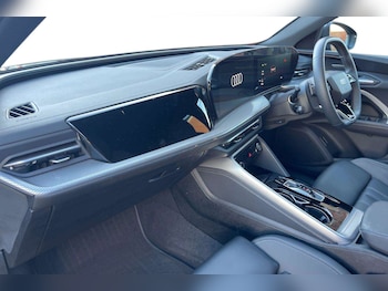 Used Audi Q5 2025 for sale - 76460329: Photo