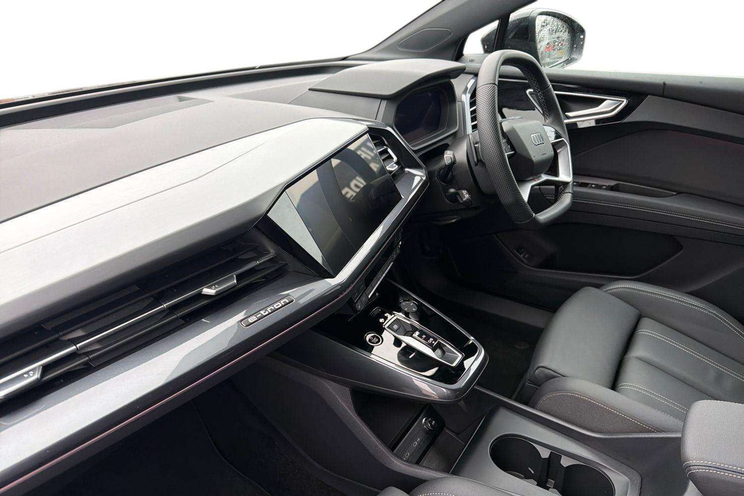 Used Audi Q4 e-tron 2025 for sale - 77726986: Photo 2