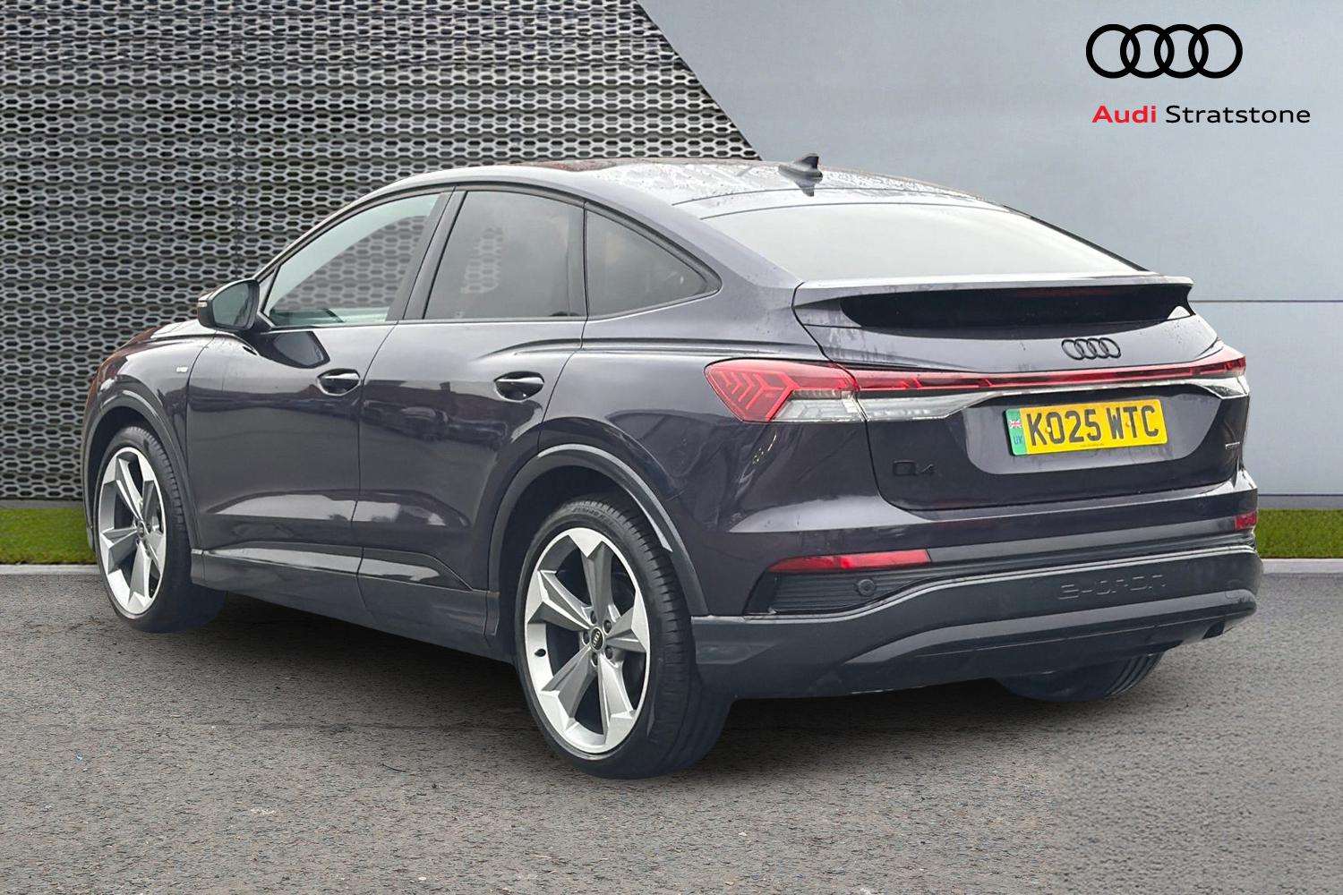 Used Audi Q4 e-tron 2025 for sale - 77726986: Photo 3