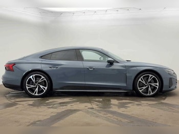 Used Audi e-tron GT 2022 for sale - 75699501: Photo