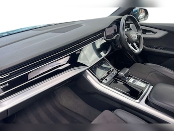 Used Audi Q8 2018 for sale - 75785110: Photo