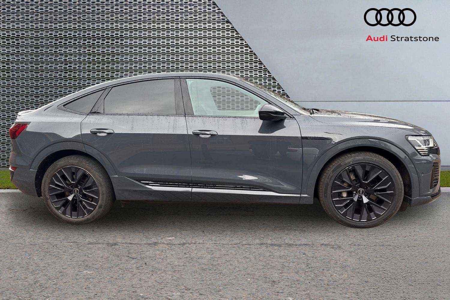 Used Audi Q8 2024 for sale - 77281875: Photo 4