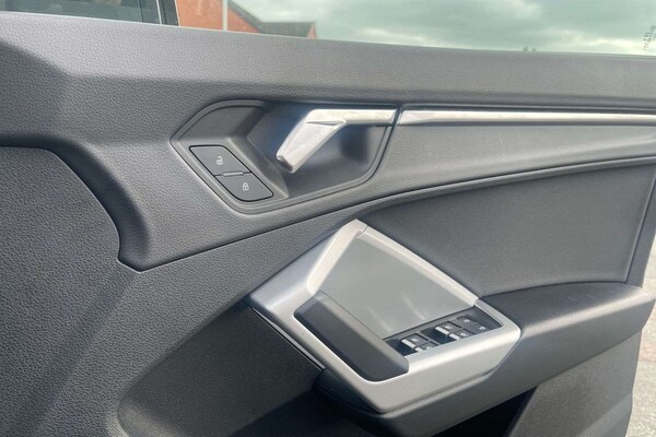 Used Audi Q3 2023 for sale - 76249124: Photo 32