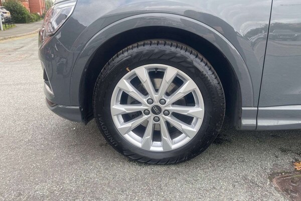 Used Audi Q3 2023 for sale - 76249124: Photo 4