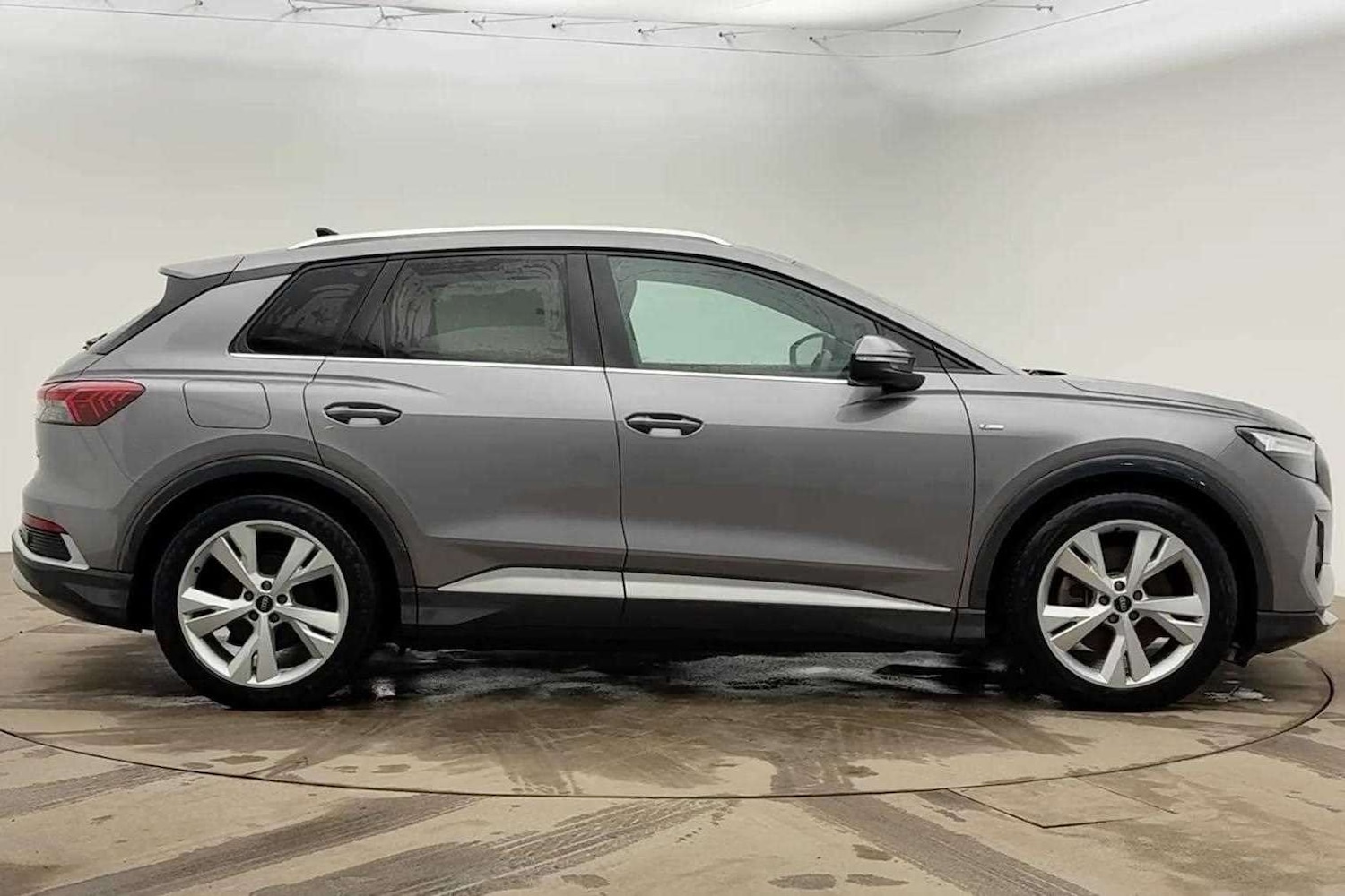 Used Audi Q4 e-tron 2021 for sale - 77928843: Photo 4