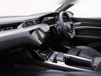 Used Audi e-tron 2022 for sale - 75496609: Photo