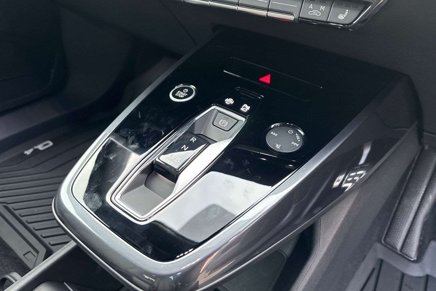 Used Audi Q4 e-tron 2025 for sale - 77472588: Photo 15