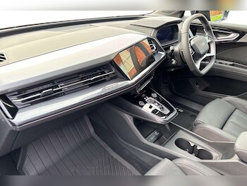 Used Audi Q4 e-tron 2025 for sale - 77472588: Photo