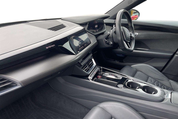 Used Audi e-tron GT 2021 for sale - 76205284: Photo 2